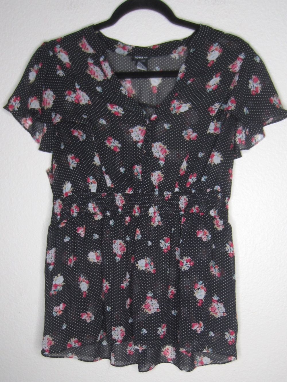 Torrid babydoll Flutter Sleeve Blouse black with white dots floral _ Size 12